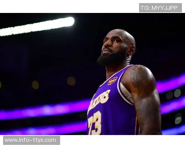 詹姆斯分享信仰力量:勇敢前行因神与你同在的鼓励 詹姆斯分享信仰力量:勇敢前行因神与你同在的鼓励