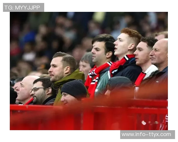 曼联季票遭黄牛倒卖15球迷频购虚假座位引发关注